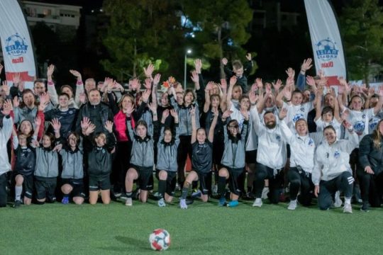 Το Dixan ξεκινά την 3η χρονιά του προγράμματος «Παίζουμε Καθαρά»